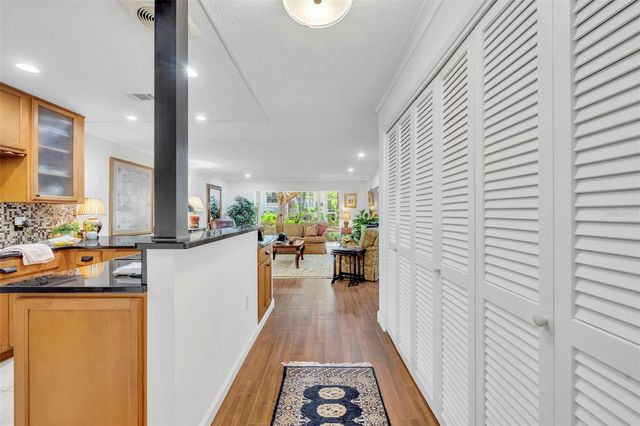 700 MELROSE AVENUE J1, Winter Park, FL 32789