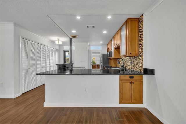 700 MELROSE AVENUE J1, Winter Park, FL 32789