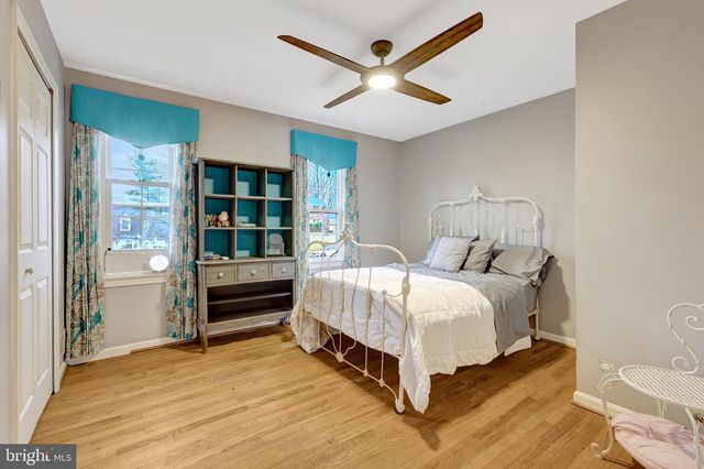 2230 CARMICHAEL DR, Vienna, VA 22181