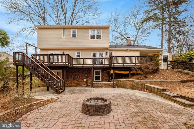 2230 CARMICHAEL DR, Vienna, VA 22181