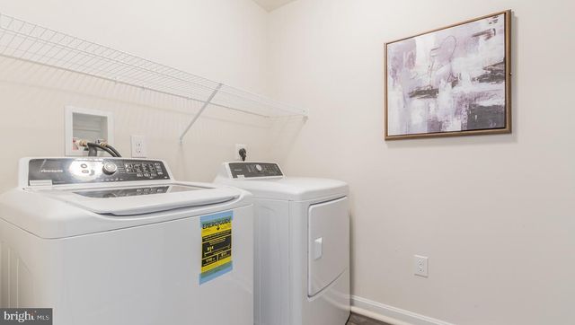 144 MALIBU DR, Egg Harbor Township, NJ 08234