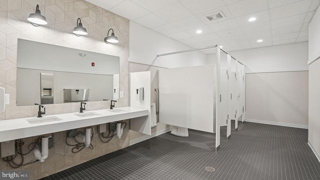 144 MALIBU DR, Egg Harbor Township, NJ 08234