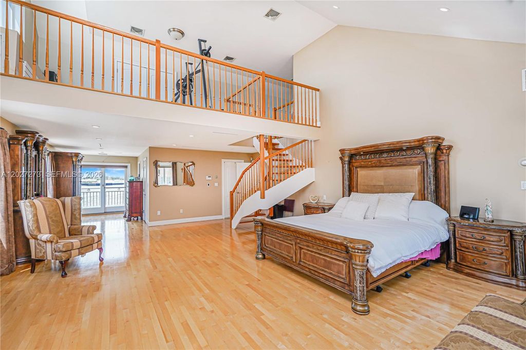 Image 50 of property listing at 30 Aviva Ct, Staten Island, NY 10307