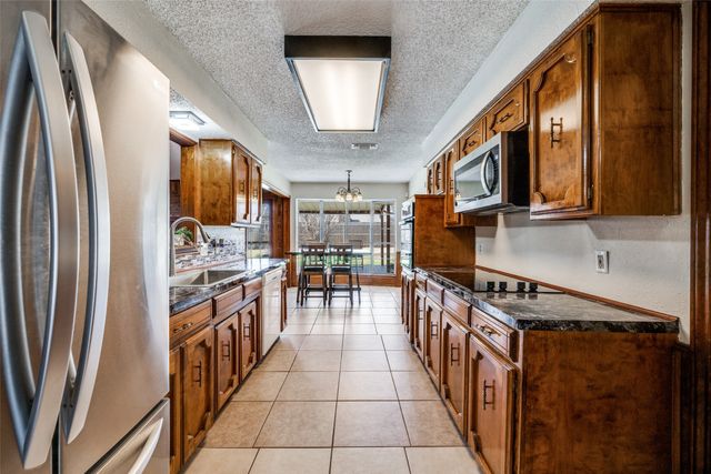 7505 Mapleleaf Drive, North Richland Hills, TX 76182