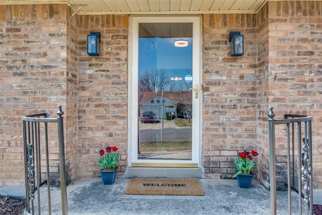 7505 Mapleleaf Drive, North Richland Hills, TX 76182