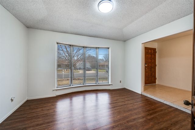 7505 Mapleleaf Drive, North Richland Hills, TX 76182