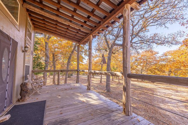 1245 PR 3063, Lexington, TX 78947