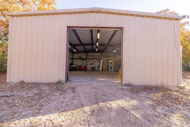 1245 PR 3063, Lexington, TX 78947