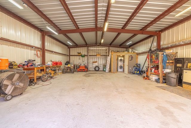 1245 PR 3063, Lexington, TX 78947