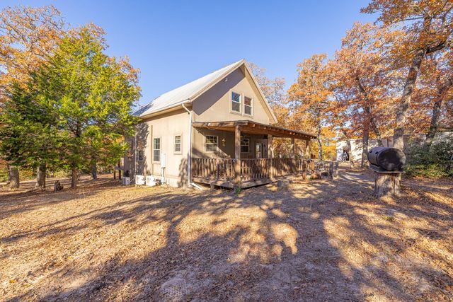 1245 PR 3063, Lexington, TX 78947