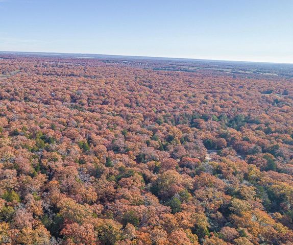 1245 PR 3063, Lexington, TX 78947