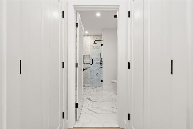 47 Condor PH301, Boston, MA 02128