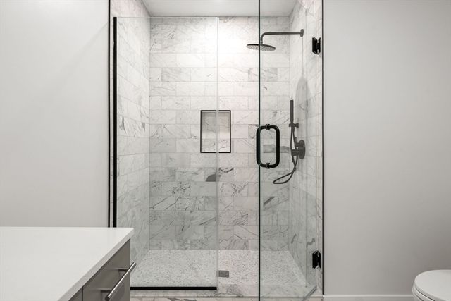 47 Condor PH301, Boston, MA 02128