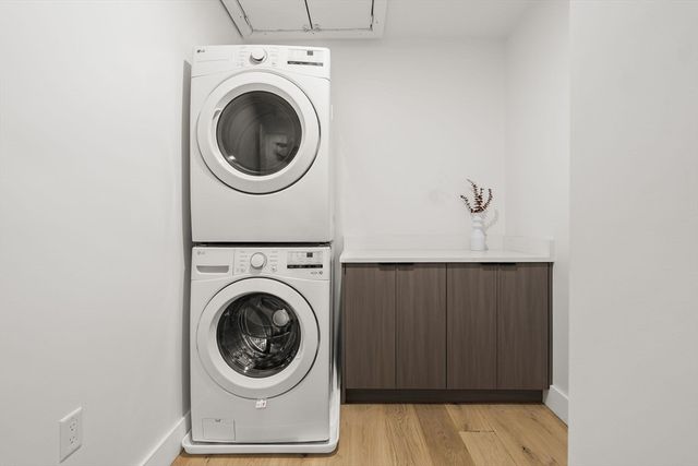 47 Condor PH301, Boston, MA 02128