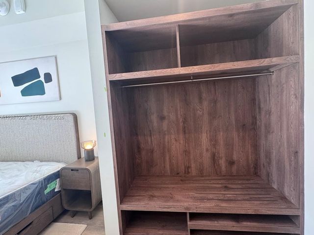 1611 SW 2nd Av 306, Miami, FL 33129