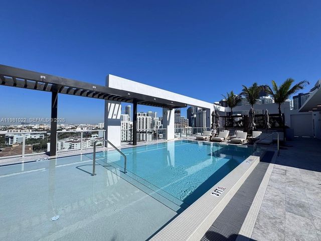 1611 SW 2nd Av 306, Miami, FL 33129