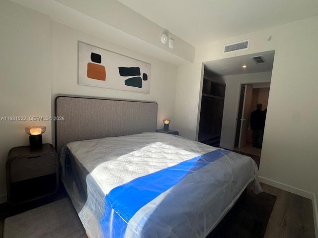 1611 SW 2nd Av 306, Miami, FL 33129