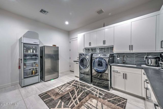 12089 W Palo Brea Lane, Peoria, AZ 85383