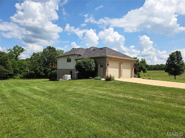 107 Glaser Road, Sullivan, MO 63080