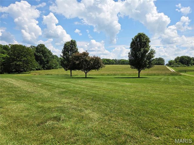 107 Glaser Road, Sullivan, MO 63080