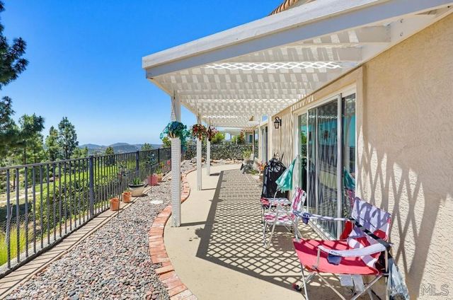 2501 Columbine Drive, Alpine, CA 91901