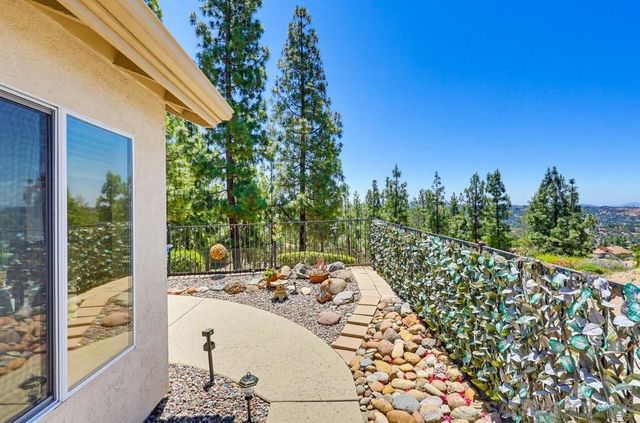 2501 Columbine Drive, Alpine, CA 91901