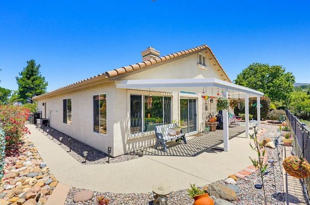 2501 Columbine Drive, Alpine, CA 91901
