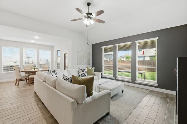 924 Timber Ridge Drive, Justin, TX 76247
