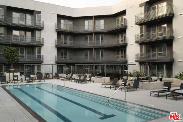 3425 W OLIVE Avenue 304, Burbank, CA 91505