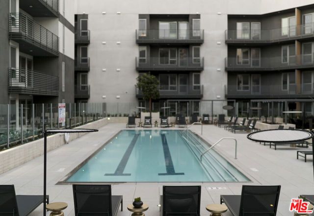 3425 W OLIVE Avenue 304, Burbank, CA 91505