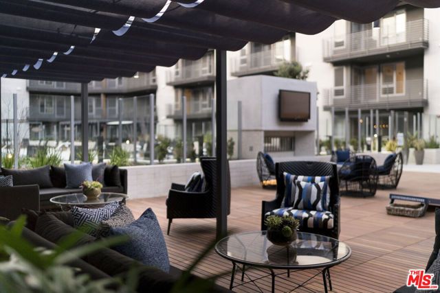 3425 W OLIVE Avenue 304, Burbank, CA 91505