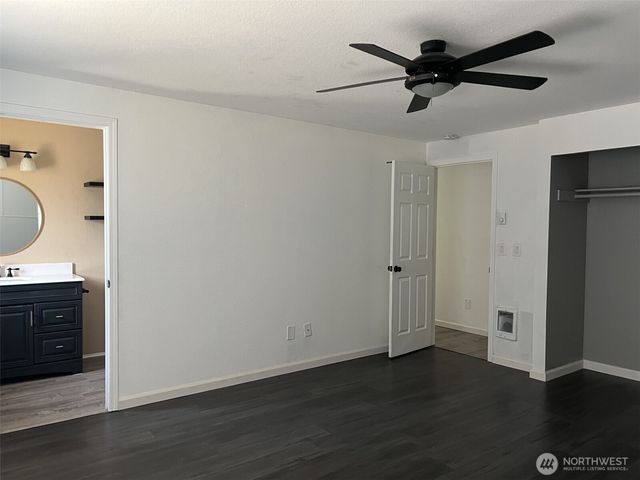 1124 Pinedrop Loop SE, Olympia, WA 98513