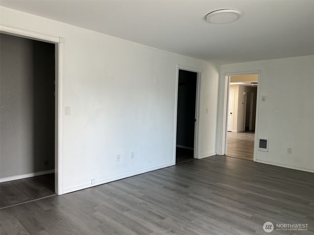 1124 Pinedrop Loop SE, Olympia, WA 98513