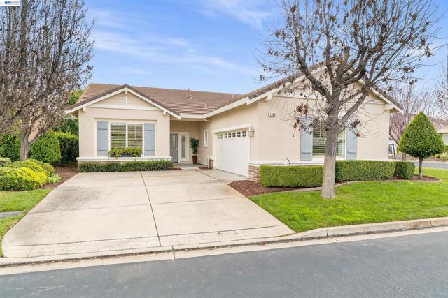1360 McPrince Ln, Brentwood, CA 94513