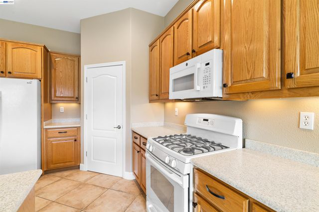 1360 McPrince Ln, Brentwood, CA 94513