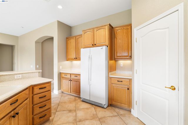 1360 McPrince Ln, Brentwood, CA 94513