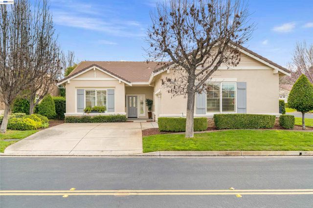 1360 McPrince Ln, Brentwood, CA 94513