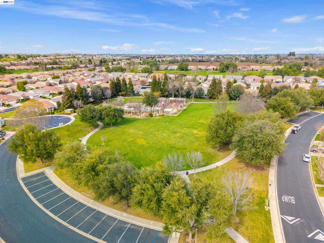 1360 McPrince Ln, Brentwood, CA 94513