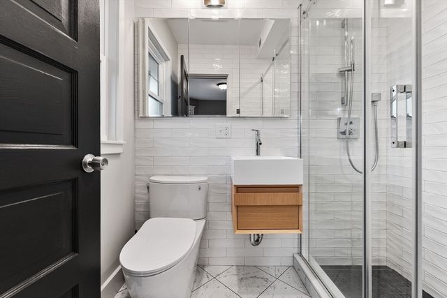 22 Clarendon Ave 2, Somerville, MA 02144