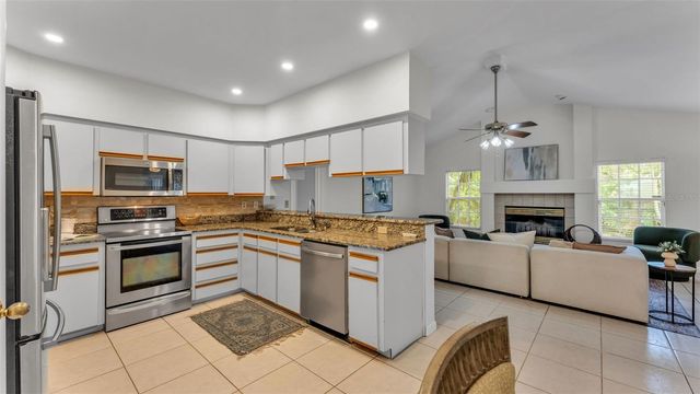 6664 CHADRON COURT, Lakeland, FL 33813