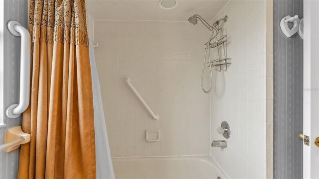 6664 CHADRON COURT, Lakeland, FL 33813