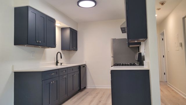 514 Kiowa Circle 204, Naperville, IL 60565