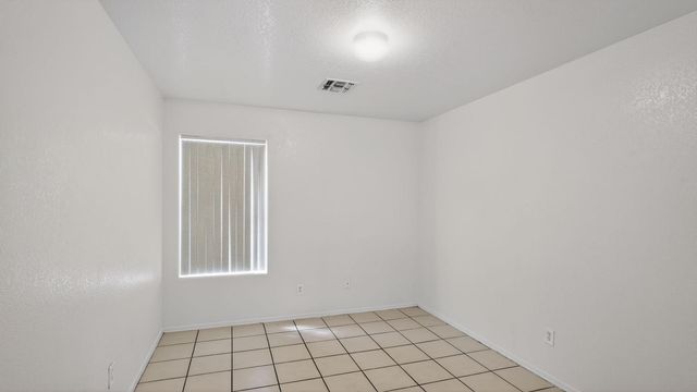 7395 W San Miguel Avenue, Glendale, AZ 85303