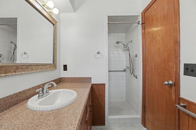 122 N Montebella Terrace, Mustang, OK 73064