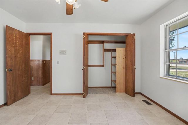 122 N Montebella Terrace, Mustang, OK 73064