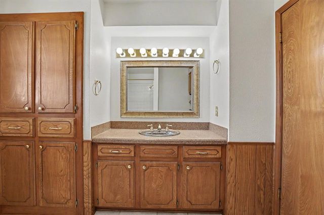 122 N Montebella Terrace, Mustang, OK 73064