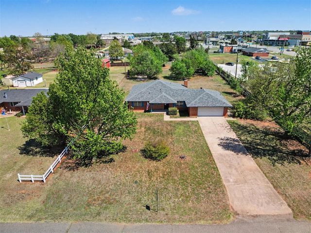 122 N Montebella Terrace, Mustang, OK 73064