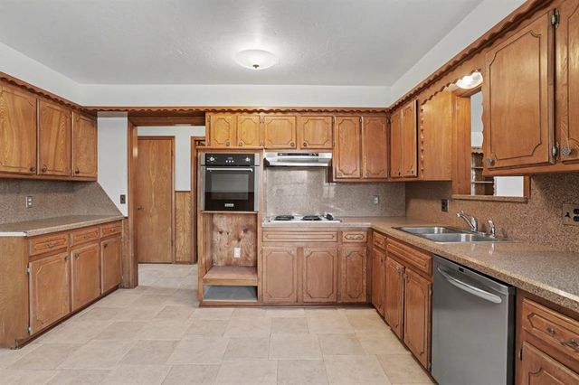 122 N Montebella Terrace, Mustang, OK 73064