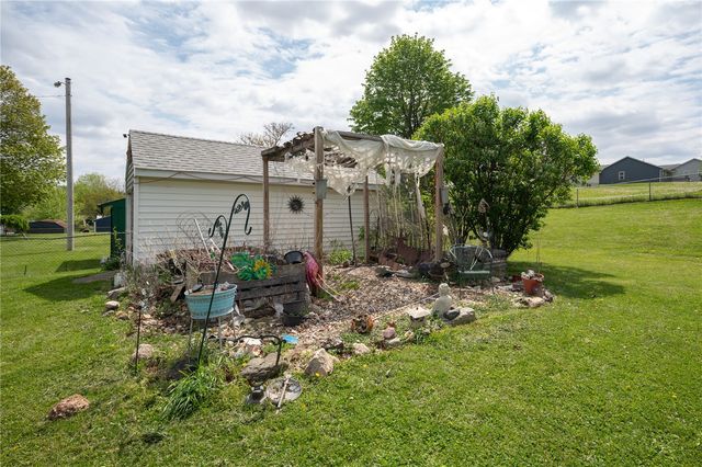 125 Florida Avenue SW, Cedar Rapids, IA 52404