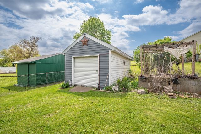 125 Florida Avenue SW, Cedar Rapids, IA 52404